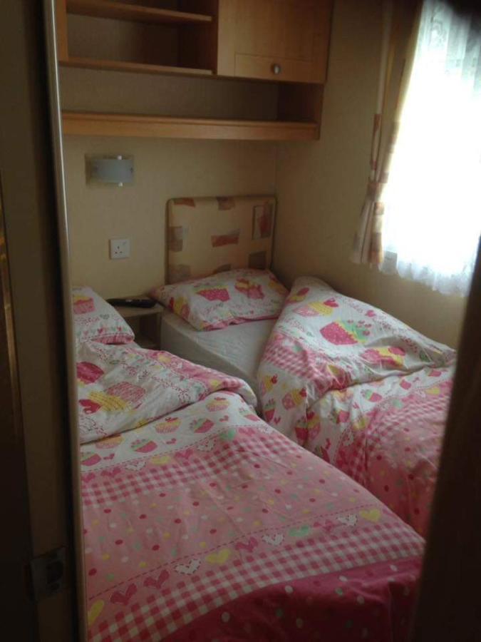 3 bedroom 2 bathroom prestige caravan PRESTHAVEN SANDS Talacre Buitenkant foto